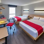 City Express By Marriott La Raza
