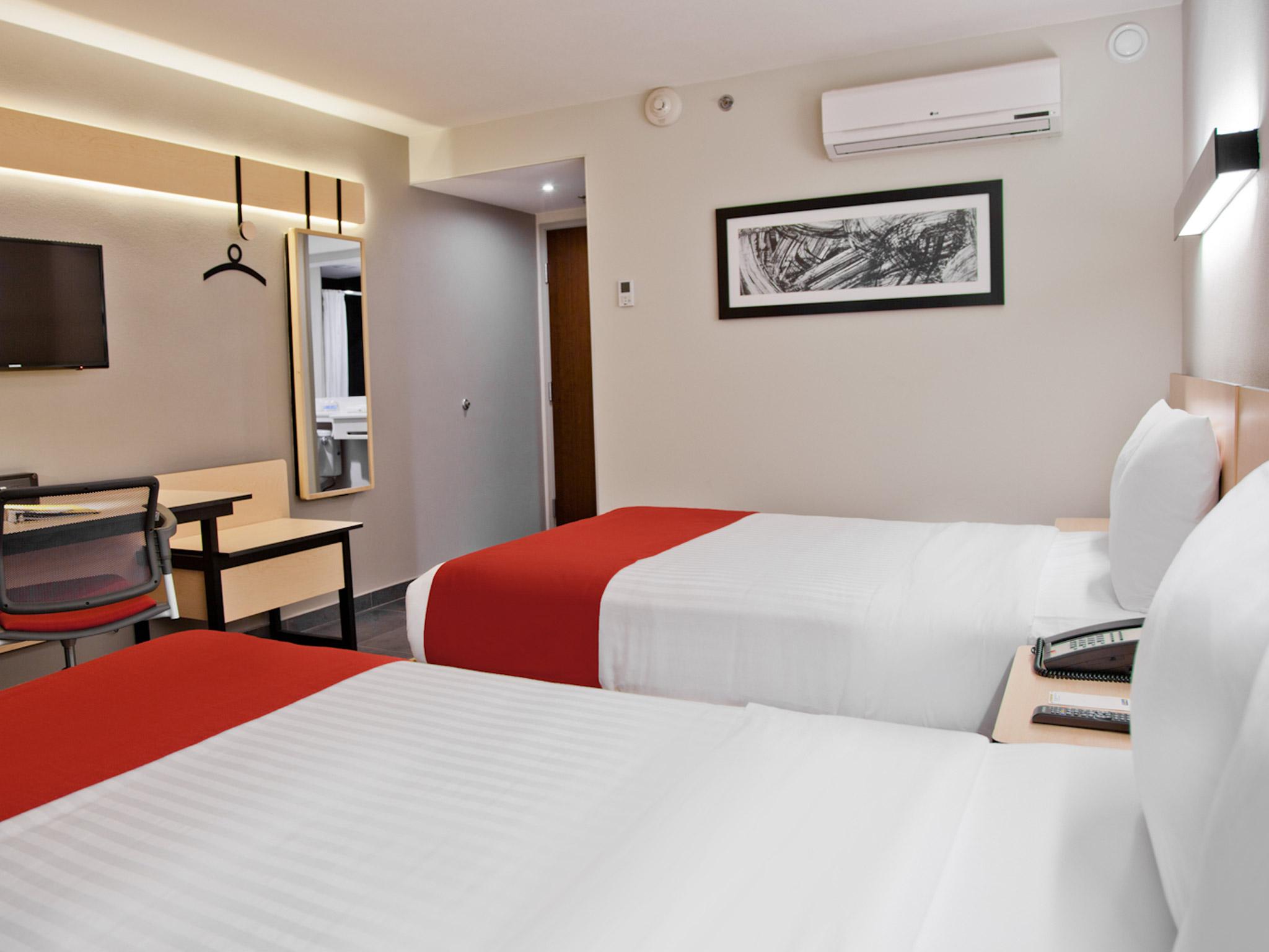 City Express By Marriott La Raza Hotel 4*