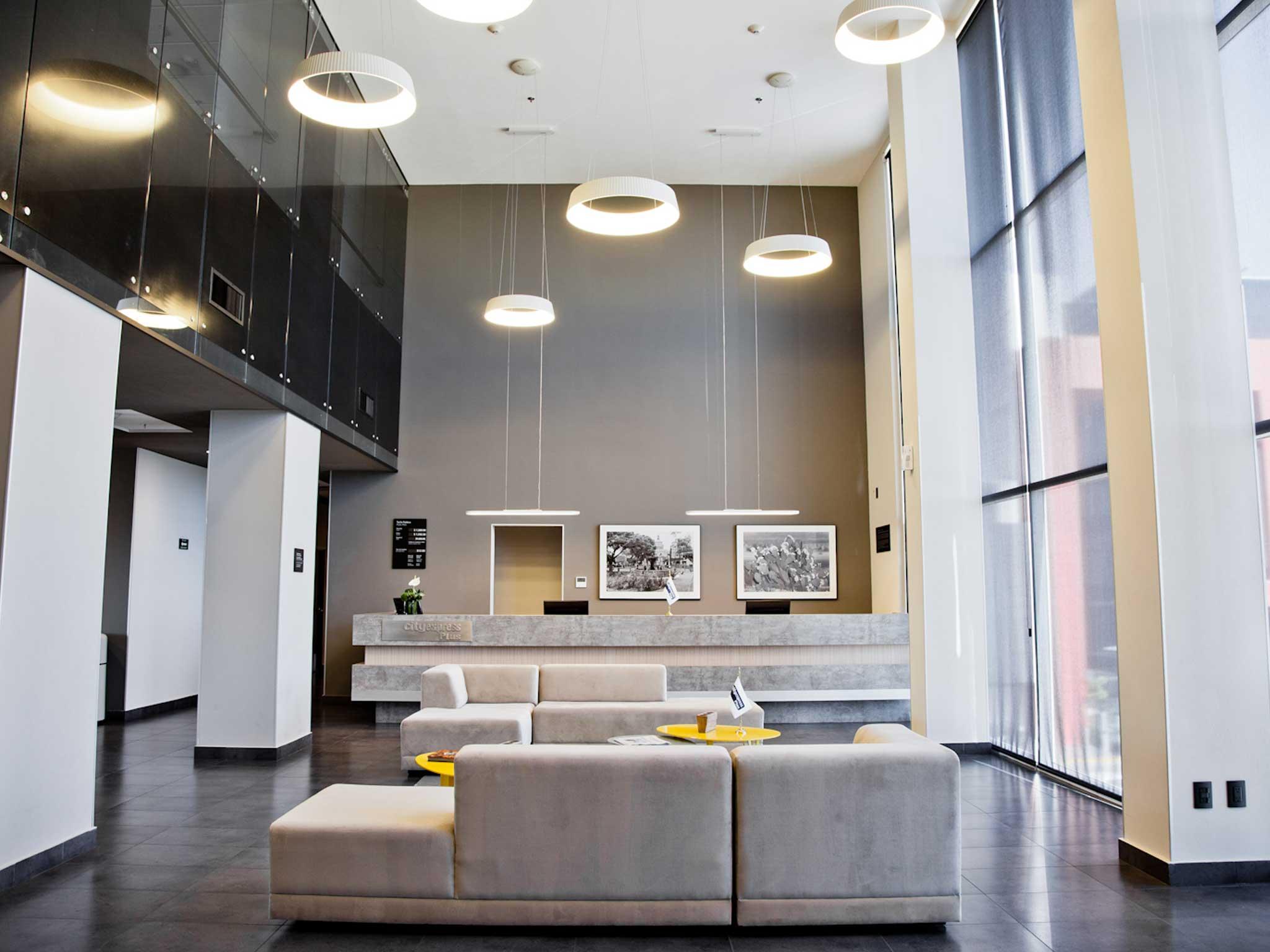 Express By Marriott La Raza