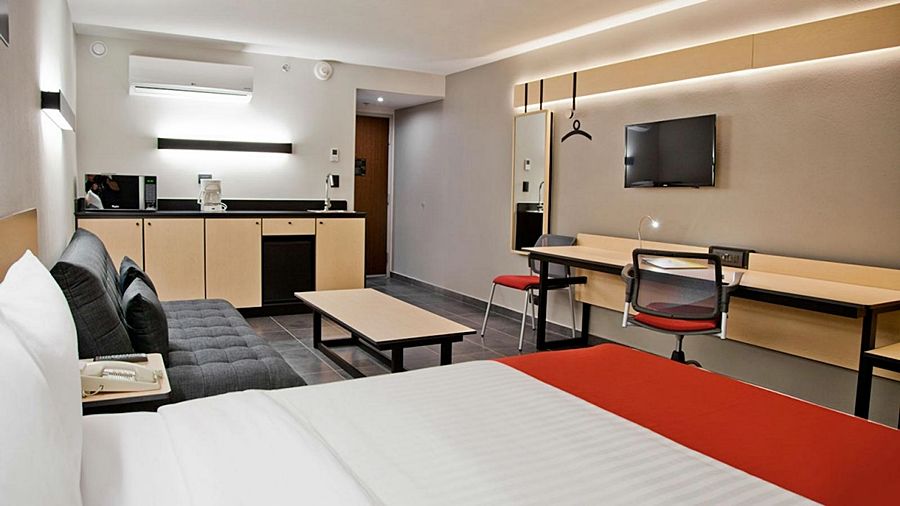 Hotel Express By Marriott La Raza 4*