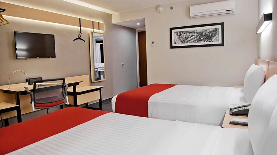 Express By Marriott La Raza