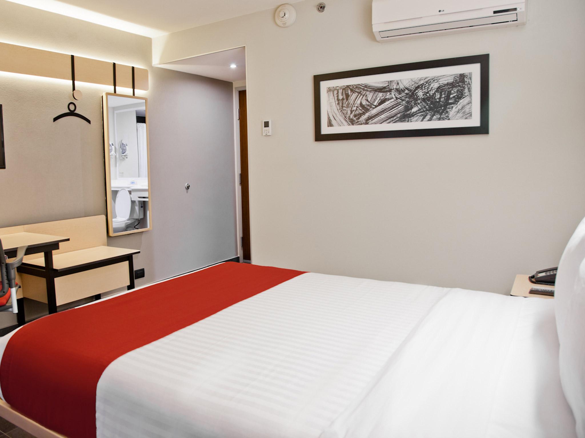 City Express By Marriott La Raza Hotel 4*